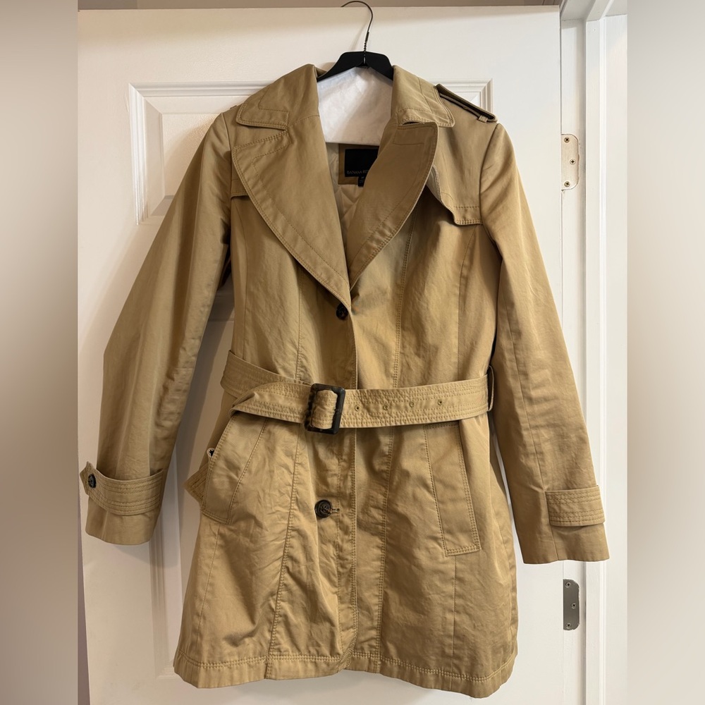 Banana Republic Khaki Trench Coat with Belt